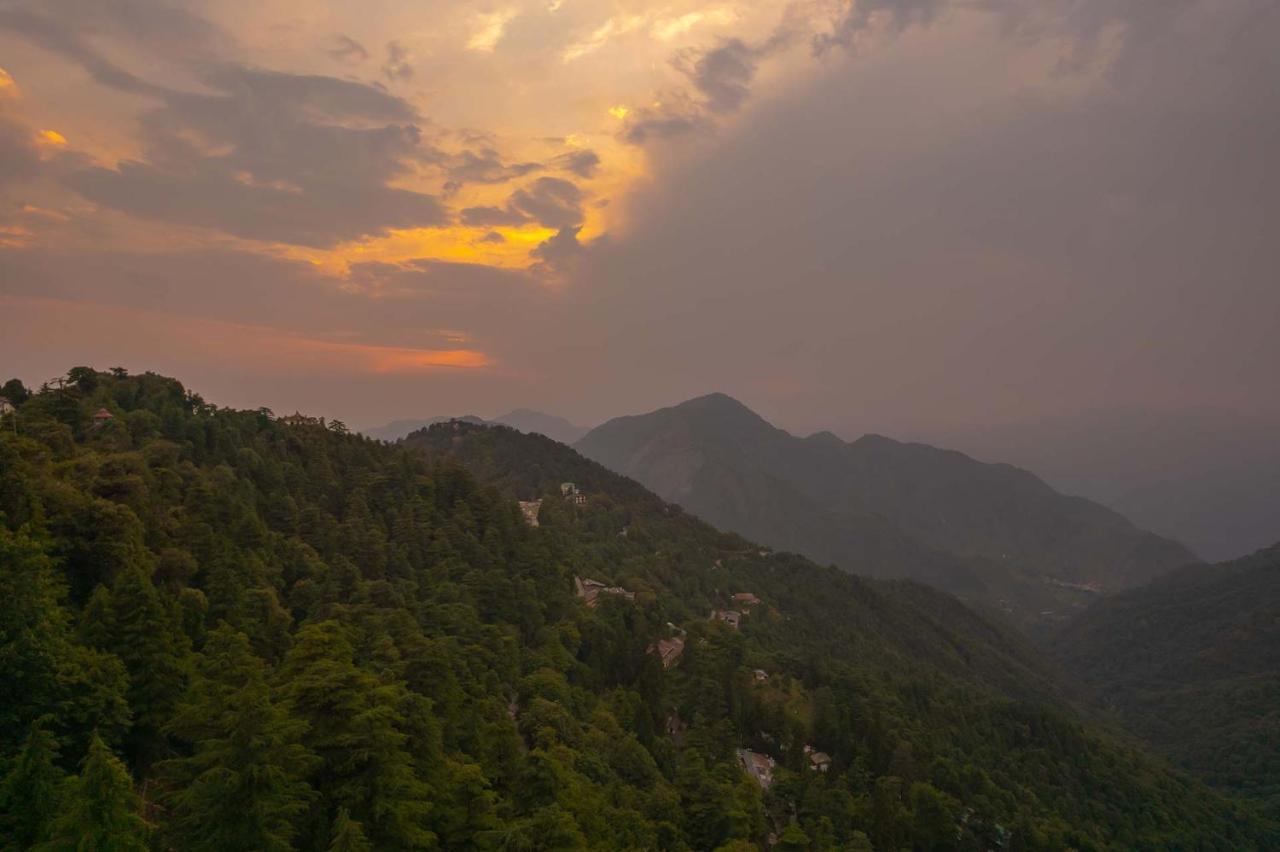 Stayvista Mellow Cottage Scenic View Near Mall Road Masuri Exterior foto