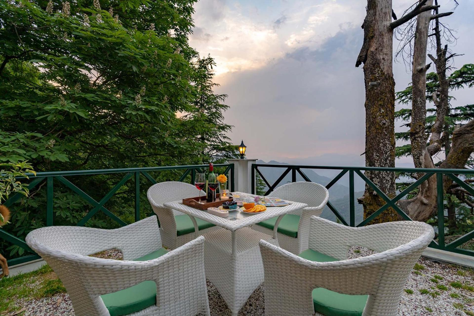 Stayvista Mellow Cottage Scenic View Near Mall Road Masuri Exterior foto